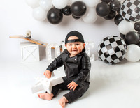 ONE Cool Dude Cake Smash Session