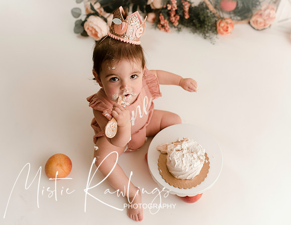 Sweet as a Peach Cake Smash Session