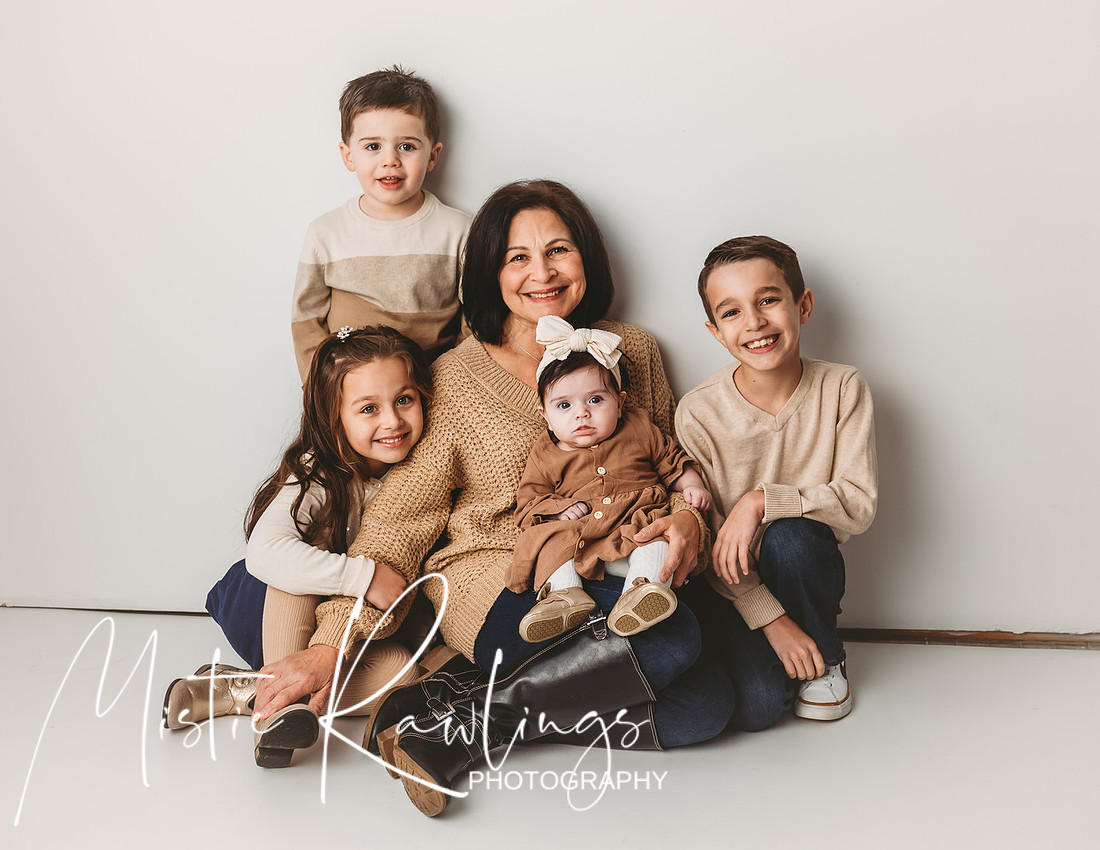 "Studio Photographer", "Rochester family photographer", "Rochester baby photographer", "Rochester NY Photographer", "Rochester newborn photographer", "Family photography", "Rochester Ny Portrait studios", "Mistie Rawlings Photography"